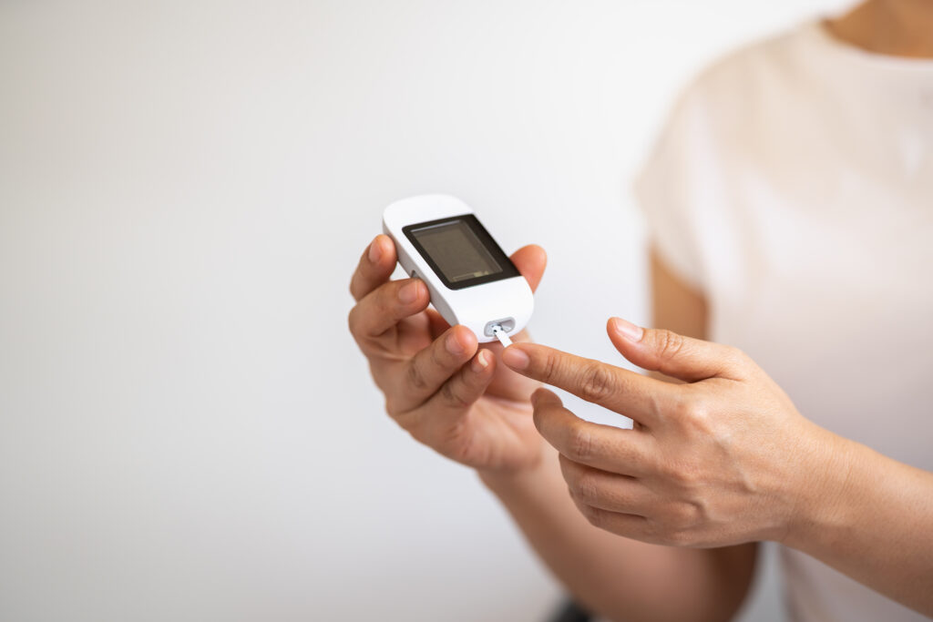 Estudo sobre Diabetes mellitus tipo 2 e dislipidemia em adultos